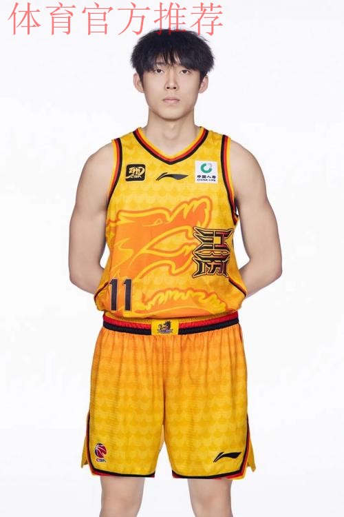 新赛季、新主帅、新队长、新面貌 新赛季、新主帅、新队长、新面貌